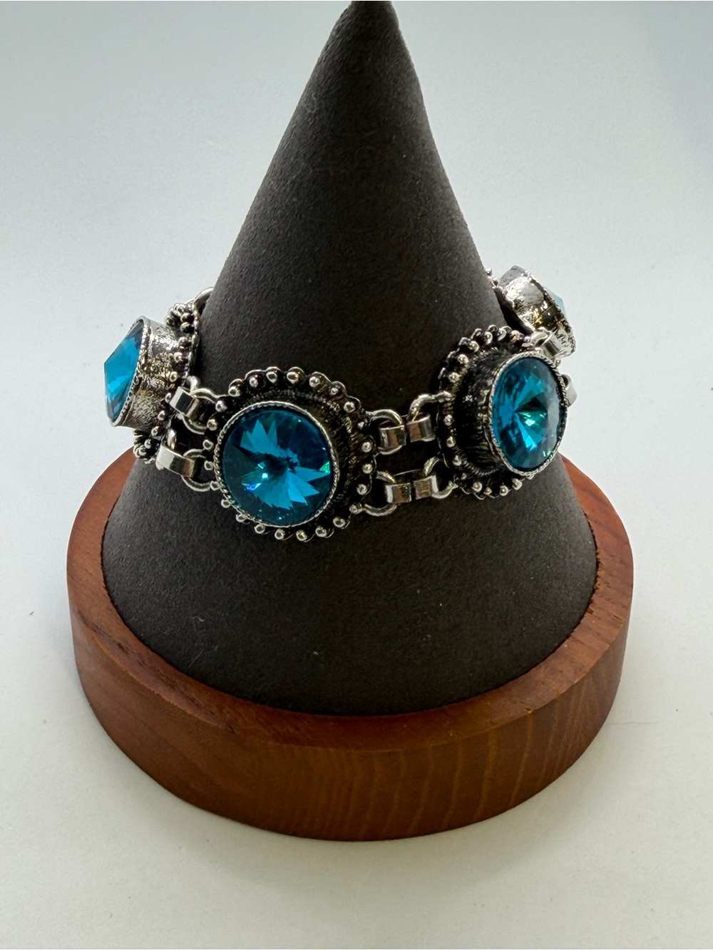 Blue Crystal Round Link Bracelet - Women Jewelry